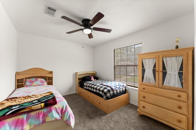 2811 Blue Glen Lane, Houston, TX 77073