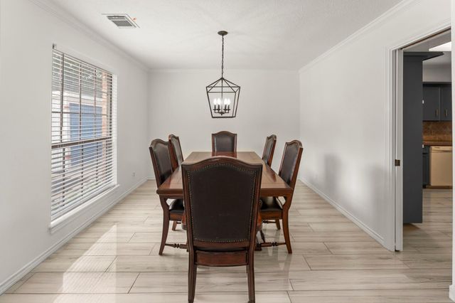 2811 Blue Glen Lane, Houston, TX 77073