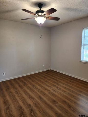 1308 Fairhaven St., Longview, TX 75605