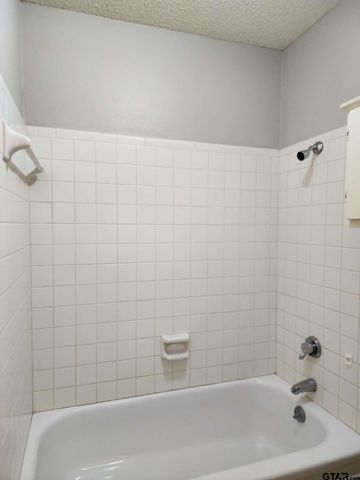 1308 Fairhaven St., Longview, TX 75605