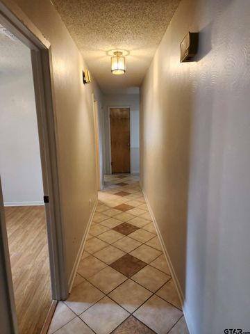 1308 Fairhaven St., Longview, TX 75605