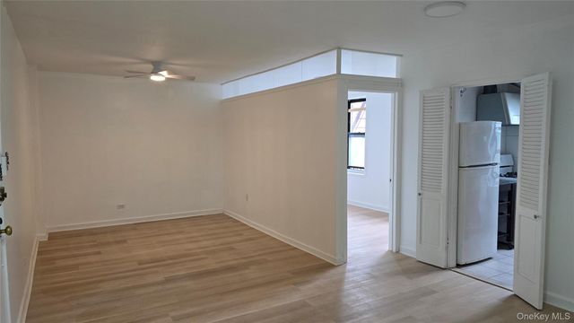 141-60 84th Road 4H, Jamaica, NY 11435