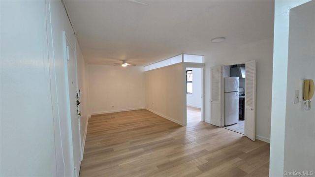 141-60 84th Road 4H, Jamaica, NY 11435