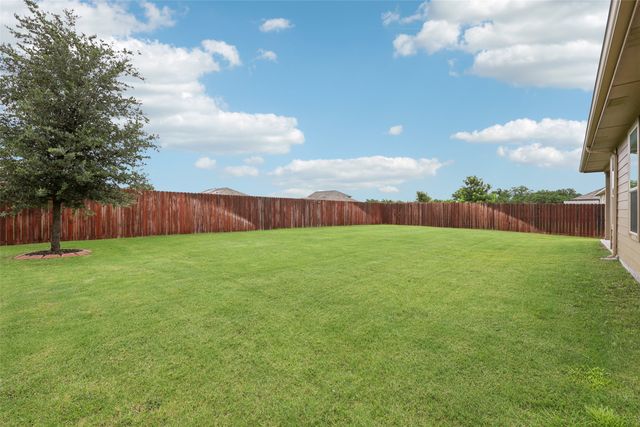 1083 Admiral Drive, Azle, TX 76020