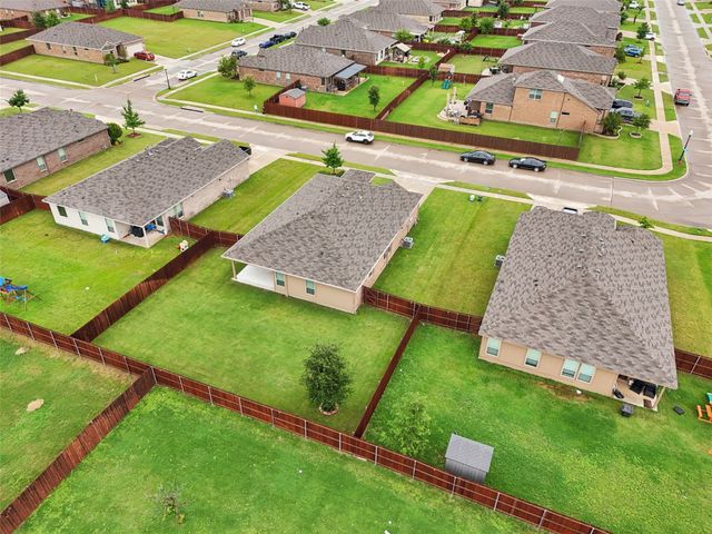 1083 Admiral Drive, Azle, TX 76020