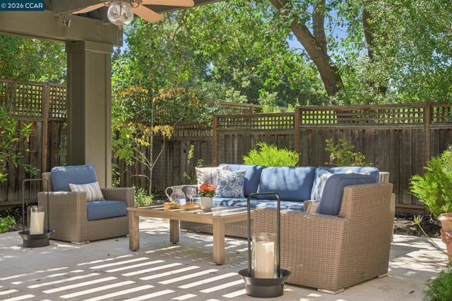 35 Rhett Pl, Danville, CA 94526