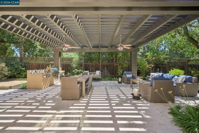35 Rhett Pl, Danville, CA 94526
