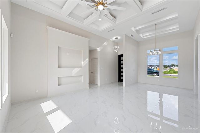 2905 Rosalinda Street, Edinburg, TX 78542