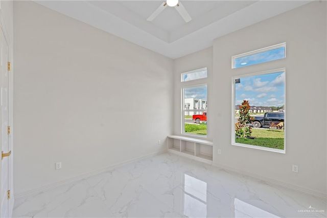 2905 Rosalinda Street, Edinburg, TX 78542