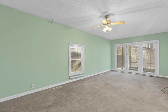 604 Highland View Ct, Hermitage, TN 37076
