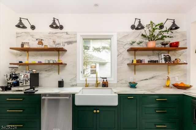 41 Erwin Park Rd, Montclair Twp., NJ 07042