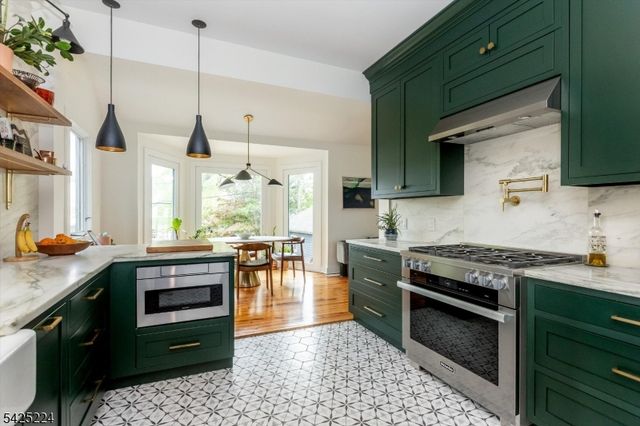 41 Erwin Park Rd, Montclair Twp., NJ 07042