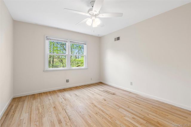 30 Claudet Way, Eastchester, NY 10709