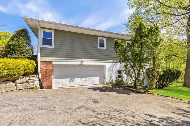 30 Claudet Way, Eastchester, NY 10709