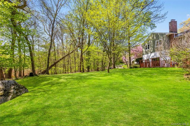 30 Claudet Way, Eastchester, NY 10709