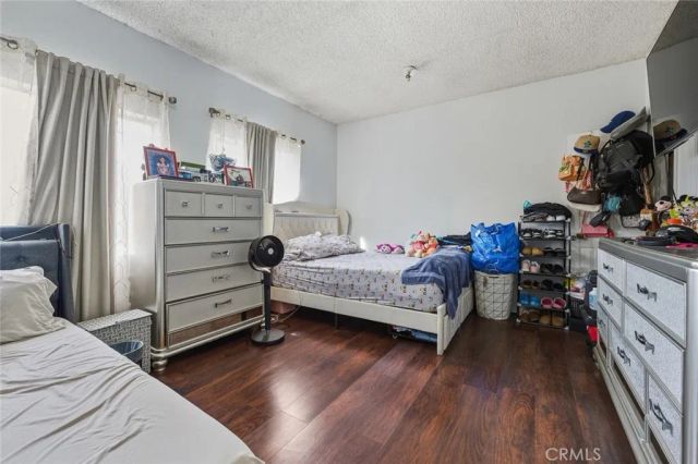 1136 Arapahoe, Los Angeles, CA 90006