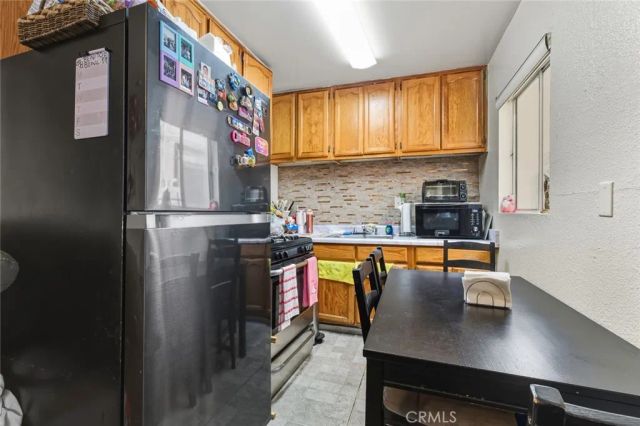 1136 Arapahoe, Los Angeles, CA 90006