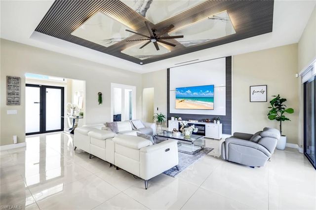 455 SE 17th AVE, Cape Coral, FL 33990