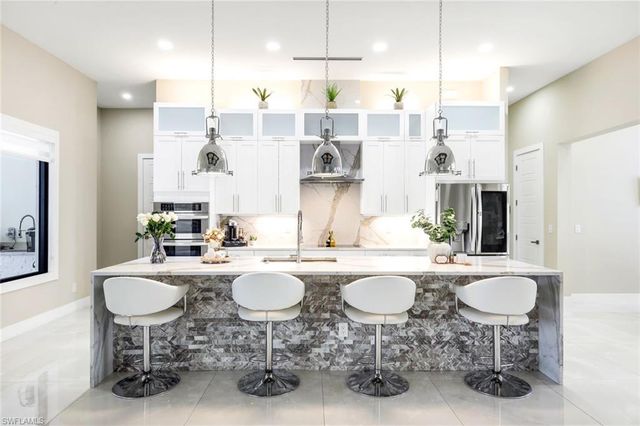 455 SE 17th AVE, Cape Coral, FL 33990