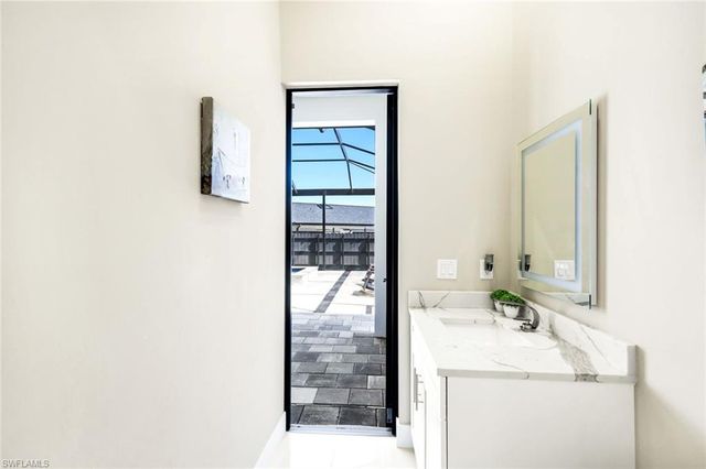 455 SE 17th AVE, Cape Coral, FL 33990