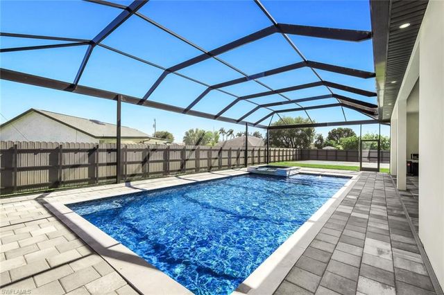 455 SE 17th AVE, Cape Coral, FL 33990