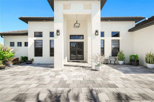 455 SE 17th AVE, Cape Coral, FL 33990