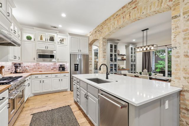 1020 Ivy Lane, Rockwall, TX 75087