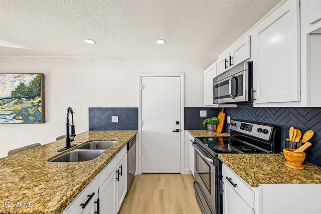 18210 N 23RD Avenue, Phoenix, AZ 85023