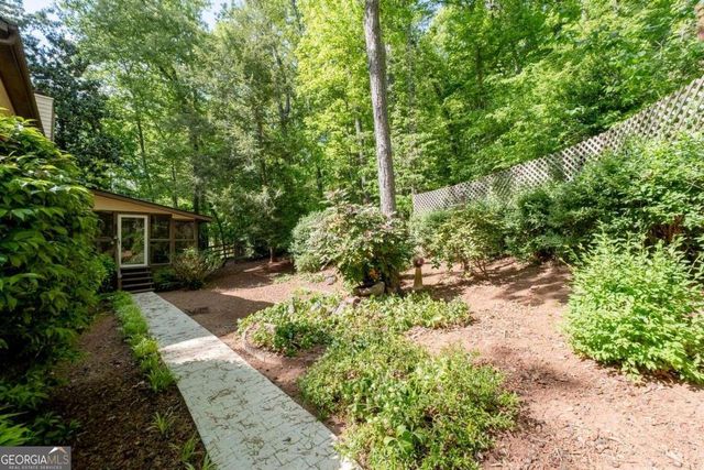 395 Nottingham Drive, Marietta, GA 30066