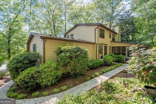 395 Nottingham Drive, Marietta, GA 30066