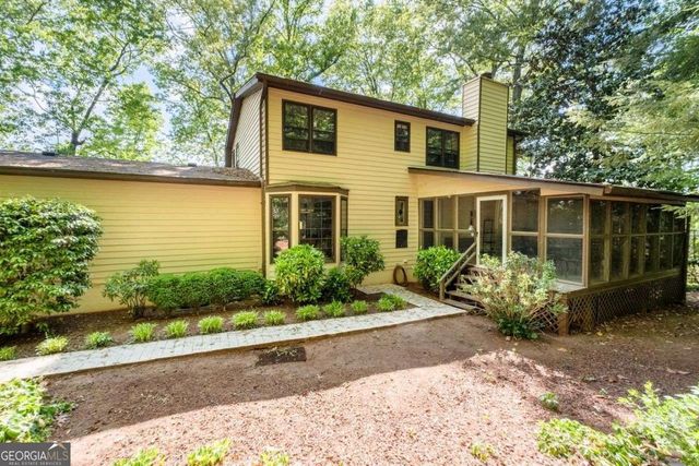 395 Nottingham Drive, Marietta, GA 30066