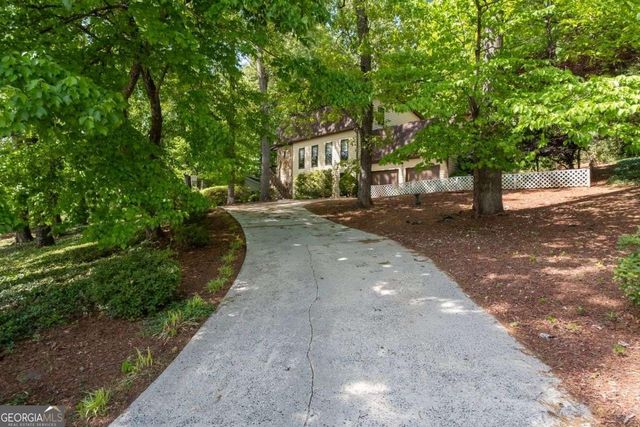 395 Nottingham Drive, Marietta, GA 30066