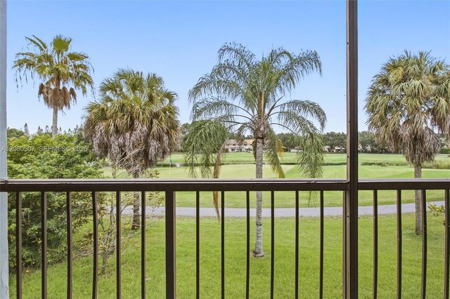 4054 N Pine Island Road 2B, Sunrise, FL 33351