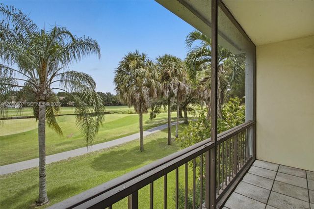 4054 N Pine Island Road 2B, Sunrise, FL 33351
