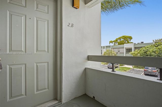 4054 N Pine Island Road 2B, Sunrise, FL 33351