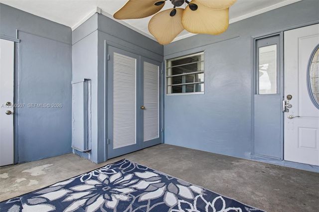 4054 N Pine Island Road 2B, Sunrise, FL 33351