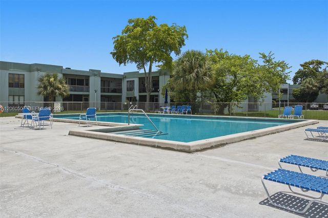 4054 N Pine Island Road 2B, Sunrise, FL 33351