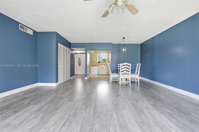 4054 N Pine Island Road 2B, Sunrise, FL 33351