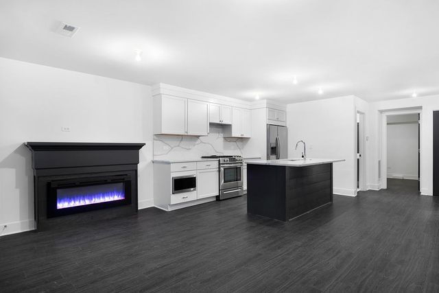 1833 S Throop Street G, Chicago, IL 60608