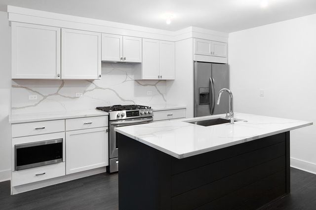 1833 S Throop Street G, Chicago, IL 60608