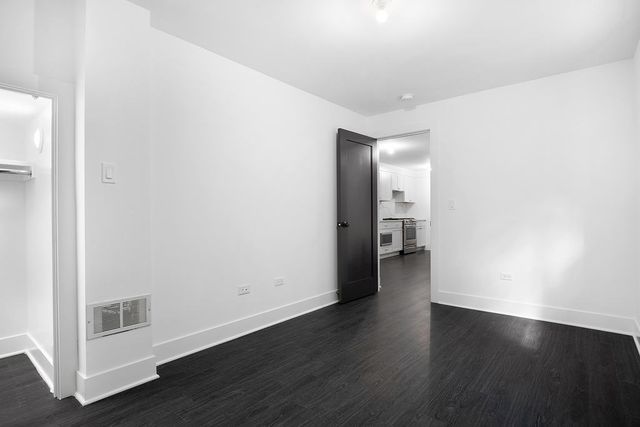 1833 S Throop Street G, Chicago, IL 60608