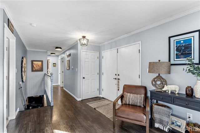 717 Woodrun Drive, Ballwin, MO 63021