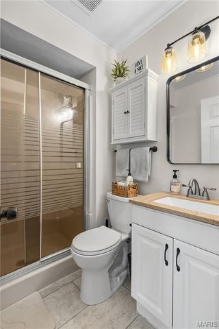 717 Woodrun Drive, Ballwin, MO 63021