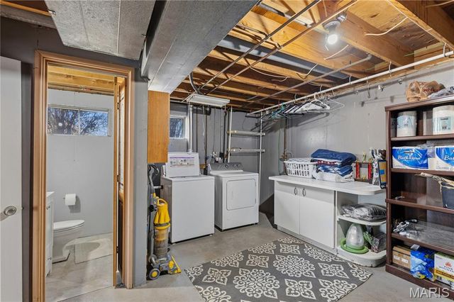 717 Woodrun Drive, Ballwin, MO 63021