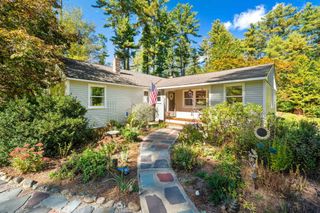 3 Pinewood Drive, Amherst, NH 03031