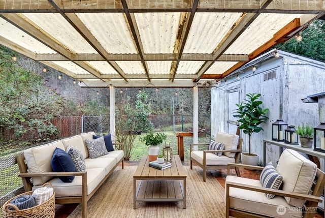 151 Sereno Circle Drive, Bremerton, WA 98312