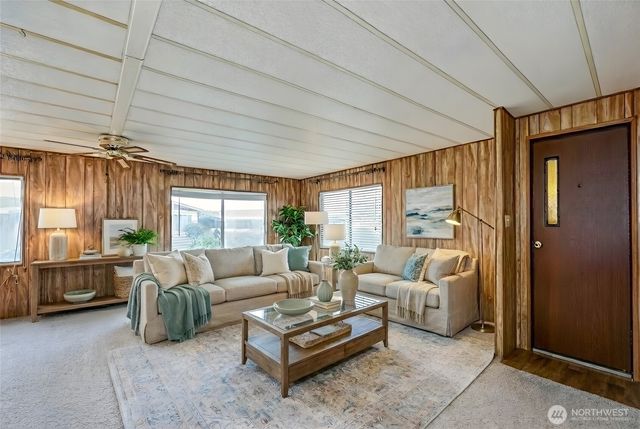 151 Sereno Circle Drive, Bremerton, WA 98312