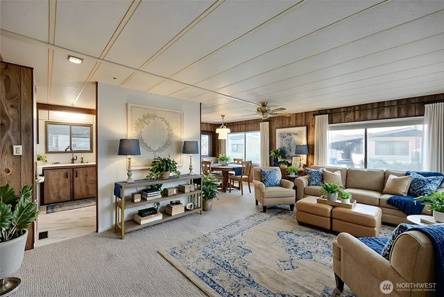 151 Sereno Circle Drive, Bremerton, WA 98312