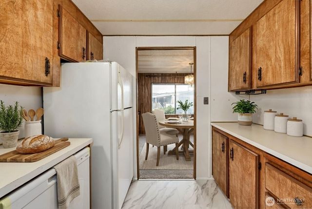 151 Sereno Circle Drive, Bremerton, WA 98312