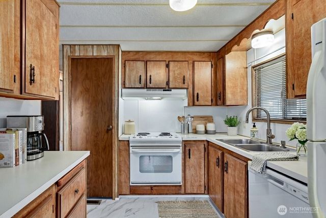 151 Sereno Circle Drive, Bremerton, WA 98312